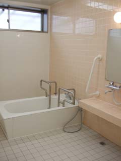 伊勢崎市介護付有料老人ホーム「あずまライフライン」-浴室